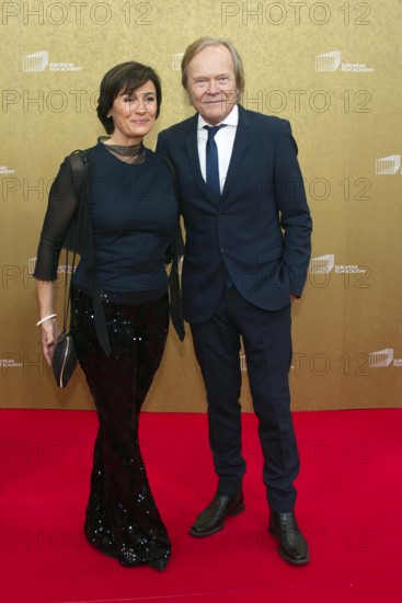 Sandra Maischberger with man Jan Kerhart, EUROPEAN FILM AWARDS Berlin 2026, photo call at the House of World Cultures, Berlin, 17.01.2026