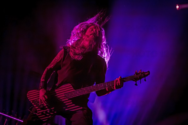 Rob van der Loo, bass player from Epica, live on Arcane Dimensions Tour 2026 at Munich's Zenith on 17.01.2026