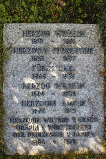 Großengstingen cemetery, tombstone, memorial stone of the ducal family at Lichtenstein Castle, inscription Duke Wilhelm, Duchess Florestine, Prince Carl, Duchess Amalie, Duchess Wiltrude of Urach Countess of Württemberg, writing, letters, Großengstingen, municipality of Engstingen, district of Reutlingen, Swabian Alb, Baden-Württemberg, Germany