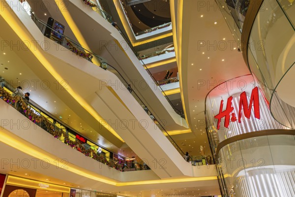 Various floors connected by escalators, luxury shops, Iconsiam shopping center, Bangkok, Thailand's metropolis, Thailand