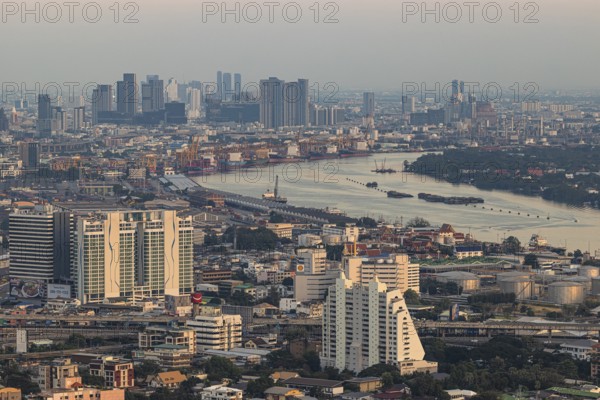 Over the rooftops of Bangkok, view of the Chao Phraya River, view from the Moon Bar on the roof terrace of the Banyan Tree hotel, Sathon, Bangkok, Thailand's metropolis, Thailand