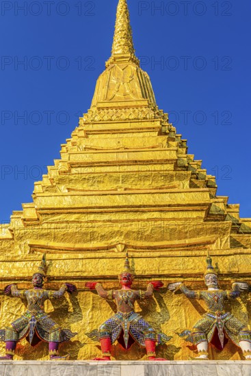 The Grand Royal Palace, Wat Phra Kaeo Buddhist Temple, the Golden Chedi, Pra Sri Rattana Chedi, guarded by Yakshas, Phra Nakhon, Bangkok, Thailand's metropolis, Thailand
