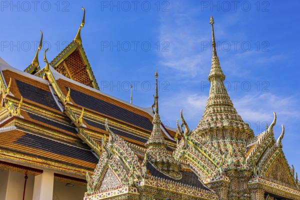 The Grand Royal Palace, Wat Phra Kaeo Buddhist Temple, Chedi Temple Towers, Buildings with Overlapping Roofs with Curved Chofas, Phra Nakhon, Bangkok, Thailand's Metropolis, Thailand