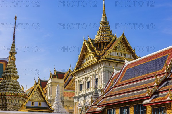 The Grand Royal Palace, Wat Phra Kaeo Buddhist Temple, Chedi Temple Towers, Buildings with Overlapping Roofs and Curved Chofas, Phra Nakhon, Bangkok, Thailand's Metropolis, Thailand
