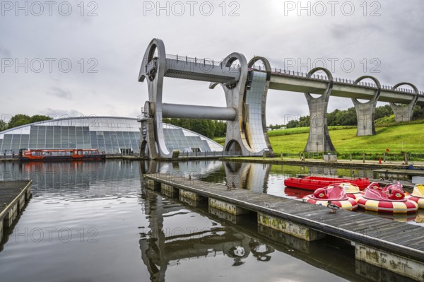 Falkirk Wheel, Forth and Clyde Canal, Falkirk, Scotland, UK