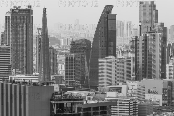 Over the rooftops of Bangkok, view from the Moon Bar on the roof terrace of the Banyan Tree hotel, black and white photo, Sathon, Bangkok, Thailand's metropolis, Thailand