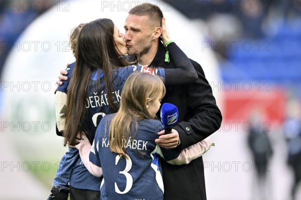 Farewell emotional Pavel Kaderabek TSG 1899 Hoffenheim Portrait thanks fans with woman Model Tereza Chlebovska hug children PreZero Arena, Sinsheim, Baden-Württemberg, Germany