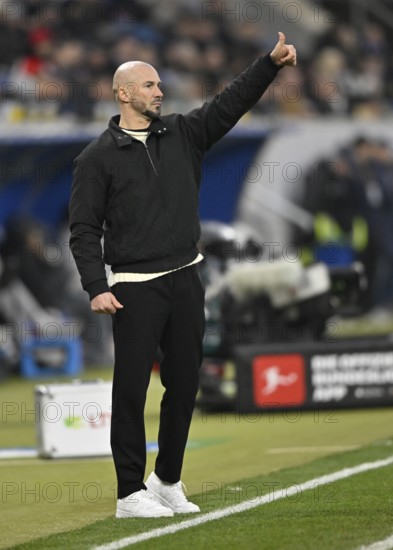 Coach coach Christian Ilzer TSG 1899 Hoffenheim on the sidelines gesture thumbs up PreZero Arena, Sinsheim, Baden-Württemberg, Germany