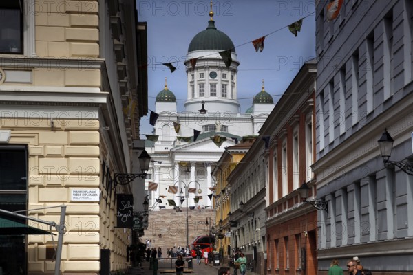 View through Sofiankatu of Senaatintori Cathedral in Helsinki, Helsinki, Uusimaa, Finland