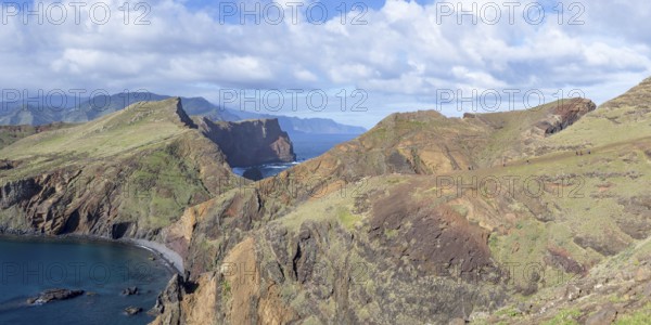 Hiking trail, volcanic peninsula, Ponta de São Lourenço, Ponta de Sao Lourenco, rocky coast, Punta de San Lorenzo, Madeira, Portugal