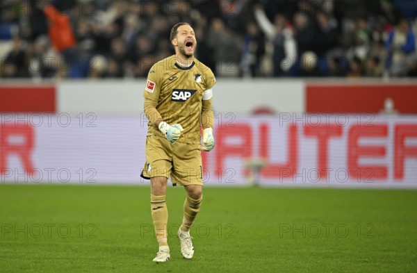 Goal celebration goalkeeper Oliver Baumann TSG 1899 Hoffenheim (01) PreZero Arena, Sinsheim, Baden-Württemberg, Germany