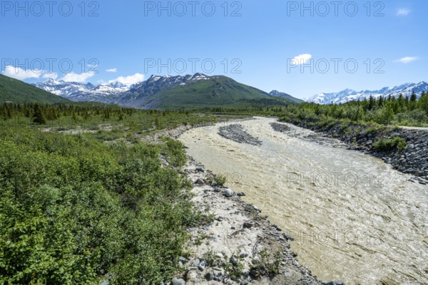 Mountain landscape and Delta River, Alaska Range, Richardson Highway, Alaska, USA