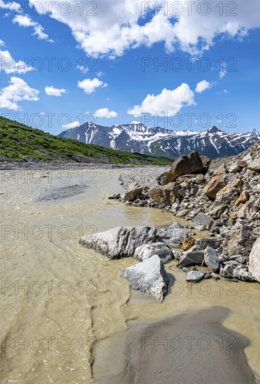 Miller Creek meltwater flow at Castner Glacier, Delta Range, Alaska Range, Richardson Highway, Alaska, USA