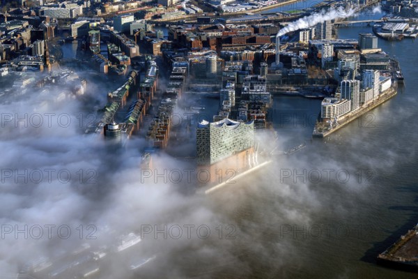 Elbe Philharmonic Hall, Seenebel, Elbe, Hafencity, aerial view