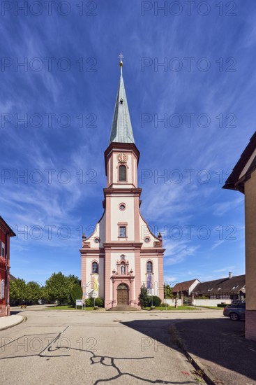 St. James church, church tower, general architecture, street, trees, blue sky, cirrus clouds, confluence of main street in Kirchstraße, district of Grafenhausen, Kappel-Grafenhausen, Black Forest, Ortenaukreis, Baden-Württemberg, Germany