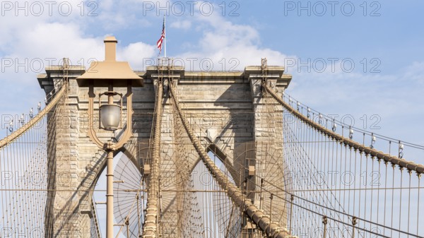 Brooklyn Bridge tower, Brooklyn Bridge, New York, USA