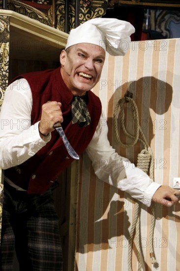 Pierre Besson during the photo rehearsal for SAUERKOHL AND MISDEEDS, a musical Wilhelm bush program in the comedy on Kurfürstendamm in the Ernst Reuter Hall in Berlin on 14.01.2026