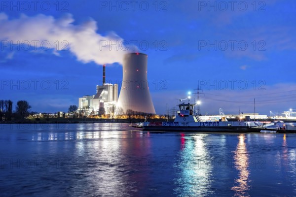 Cooling tower of the Duisburg-Walsum coal-fired power plant, operated by STEAG and EVN AG, 181 meters high, power plant block 10, water vapor cloud, on the site of the former Walsum coal mine, Duisburg, Rhine, Rhine ferries between Duisburg-Walsum and Rheinberg-Orsoy on the Lower Rhine, North Rhine-Westphalia, Germany
