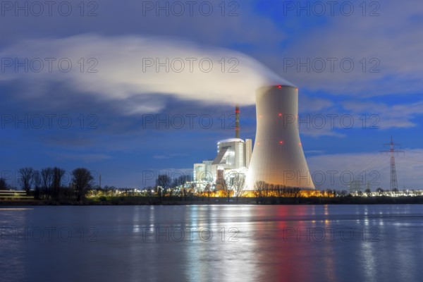 Cooling tower of the Duisburg-Walsum coal-fired power plant, operated by STEAG and EVN AG, 181 meters high, power plant block 10, water vapor cloud, on the site of the former Walsum coal mine, Duisburg, Rhine, North Rhine-Westphalia, Germany