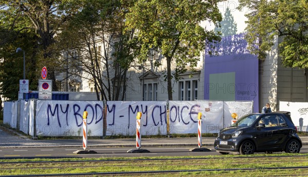 My Body My Choice, Graffit on a construction fence, Invalidenstraße in Mitte, Berlin, Germany