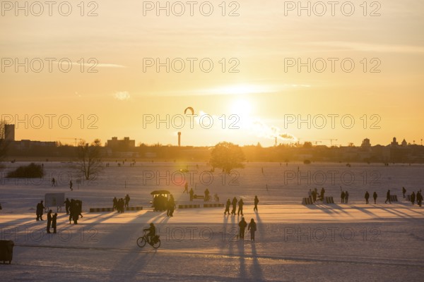 Sunset on Tempelhofer Feld in Berlin on 11.01.2026