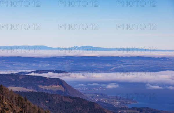 Sankt Wolfgang, view from Vormaueralm to Attersee, inversion weather, Osterhorn Group, Salzkammergut, Upper Austria, Austria