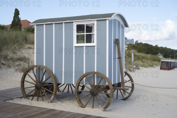 Historic beach cart, Binz, seaside resort, Rügen island, Baltic Sea, Mecklenburg-Western Pomerania, Germany