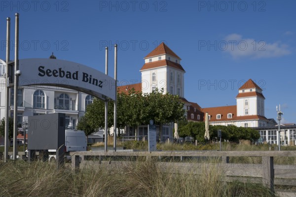 Sign Seebad Binz an der Seebrücke, spa hotel, Binz, seaside resort, Rügen island, Mecklenburg-Western Pomerania, Germany