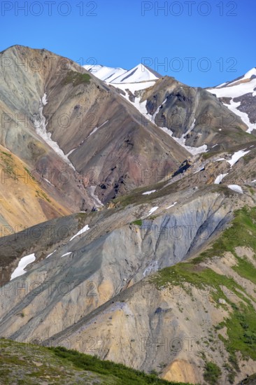 Colourful mountains, picturesque mountain scenery on Gulkana Glacier, Richardson Highway, Alaska Range, Alaska, USA