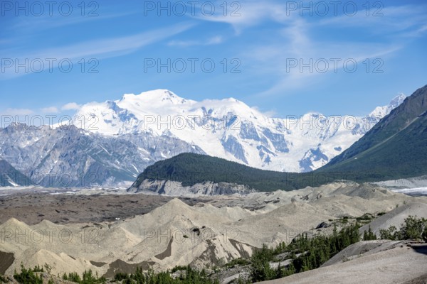 Impressive mountain scenery, icy mountain peak Mount Blackburn and Kennicott Glacier, Wrangell St. Elias National Park, Alaska, USA