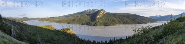 Panorama, view of the huge Copper River, McCarthy Highway, Wrangell St. Elias National Park, Alaska, USA