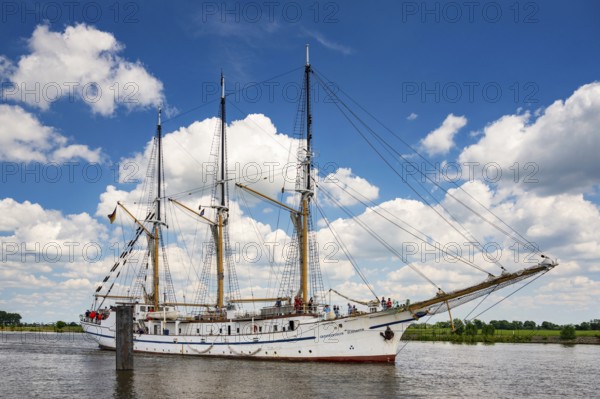 Ship, sailing school ship Grand Duchess Elisabeth auf der Hunte, Elsfleth, Lower Saxony, Germany