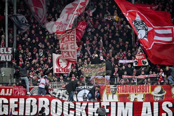 Fan block, fans, fan curve, flags, atmosphere, atmospheric 1. FC Cologne, Voith-Arena, Heidenheim, Baden-Württemberg, Germany