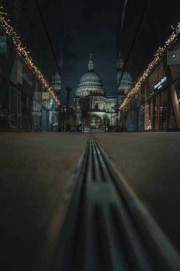 St Paul Cathedral in the background with symmetrical perspective and modern architecture, London, England, Great Britain
