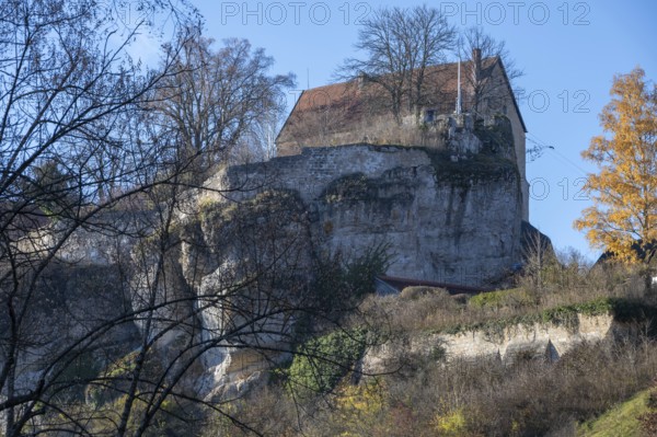 Pottenstein Castle, built around 1070, blue sky, Pottenstein, Upper Franconia, Bavaria, Germany