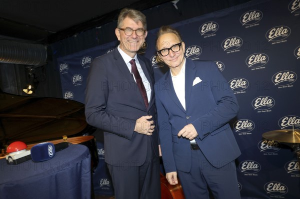 Oliver Dunk and the Federal Government Commissioner for Culture and the Media (BKM) Dr Wolfram Weimer press the red button at 12:00 noon and Ella goes on air. 05.01.2026 at Zig Zag Jazz Club