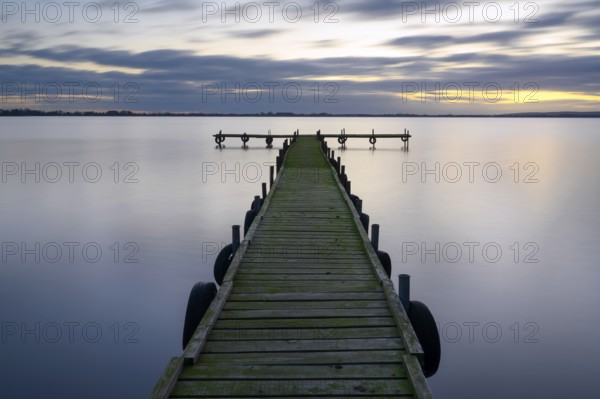 Jetty as boat launch at Dümmer See, Lower Saxony, Dümmerlohhausen, Lower Saxony, Germany