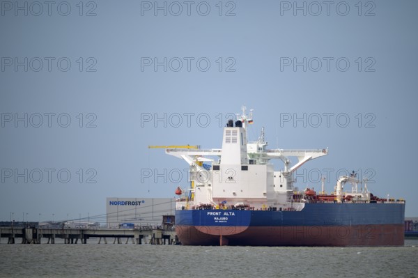 A ship in the port of Wilhelmshafen, Jadebusen, Lower Saxony, Germany