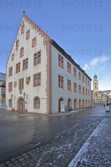 Old town hall built in 1564 with stepped gable and St. Johannes Cathedral, Bad Mergentheim market square, Tauber Franconia, Baden-Württemberg, Germany