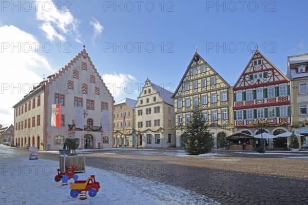 Old town hall built in 1564 with stepped gables and half-timbered houses, market square, Bad Mergentheim, Tauber Franconia, Baden-Württemberg, Germany