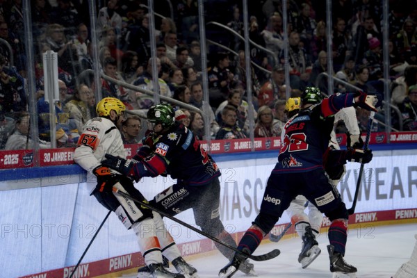 Eisbären Berlin vs. Löwen Frankfurt, ice hockey in the Uber Arena, Berlin, 02.01.2026