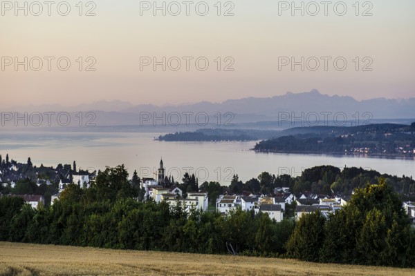 View of Lake Constance with the Swiss Alps in the background, sunrise, Überlingen, Lake Constance, Baden-Württemberg, Germany