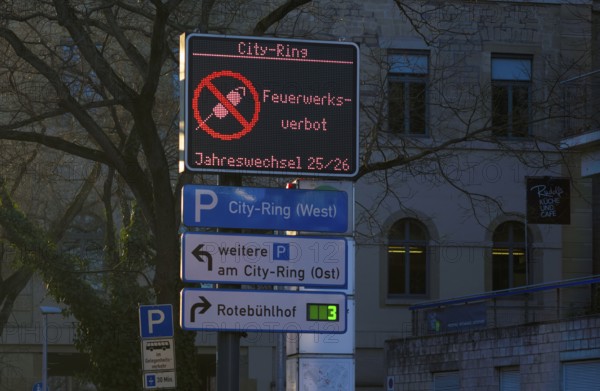 Sign, information sign, fireworks ban, fireworks ban on New Year's Eve in the city center, pedestrian zone, Stuttgart, Baden-Württemberg, Germany