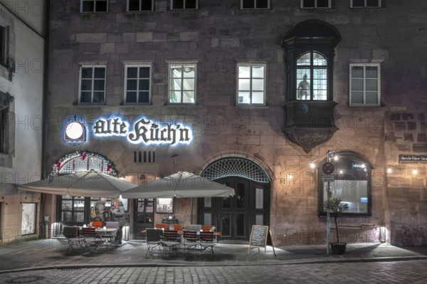 Historic restaurant, Alte Küch'n, with choirs in the evening lighting in the old town, Albrecht-Dürer-Straße 3, Nuremberg, Middle Franconia, Bavaria, Germany