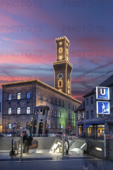 Illuminated Fürth Town Hall during Christmas time in the evening, Fürth, Middle Franconia, Bavaria, Germany