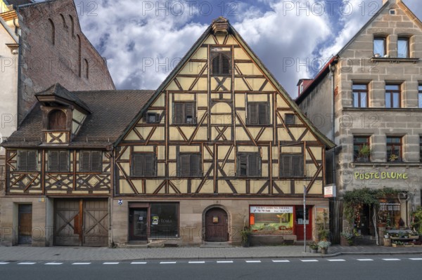 Historic half-timbered house, around 1650, residential building, formerly with restaurant, Königstraße 5, Fürth, Middle Franconia, Bavaria, Germany