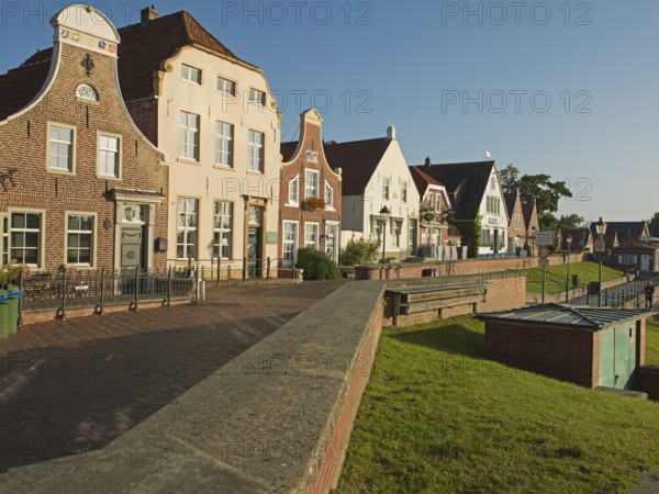 Giebelhäuser am Kutterhafen, Greetsiel, Krummhörn Municipality, East Frisia, Germany