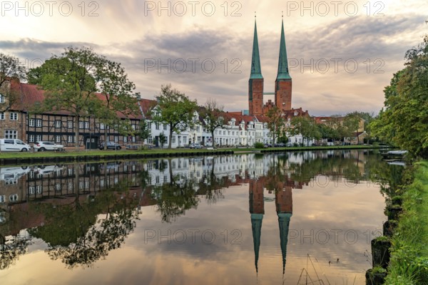Old town with Lübeck Cathedral and Trave at dusk, Lübeck, Schleswig-Holstein, Germany