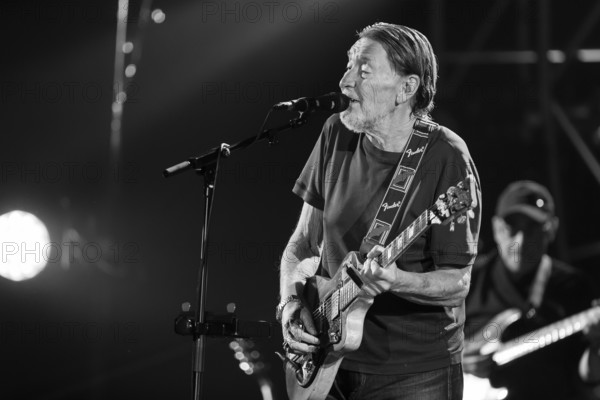 Chris Rea, singer and guitarist Christopher Anton Chris Rea live on Road Songs for Lovers tour at Berlin's Tempodrom on 30.10.2017. Note: the photo was later converted to b/w