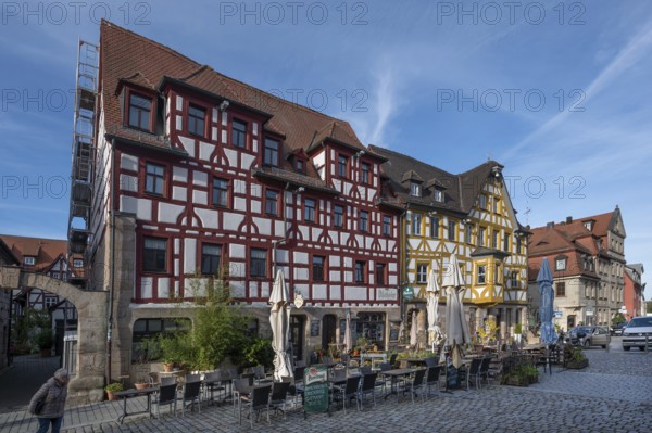 Market square with historic half-timbered houses, 17th and 18th century, market square, Fürth, Middle Franconia, Bavaria, Germany